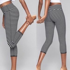 Athleta Black and White Striped Cropped Leggings. Small